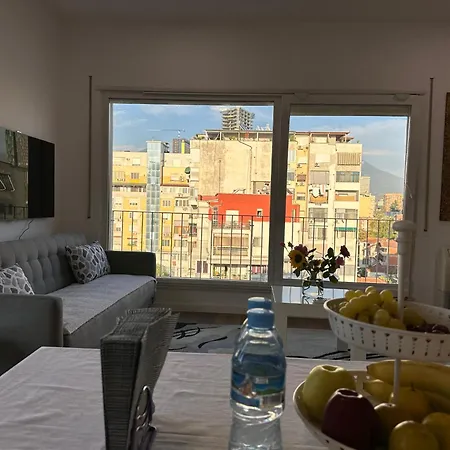 Downtown * טיראנה