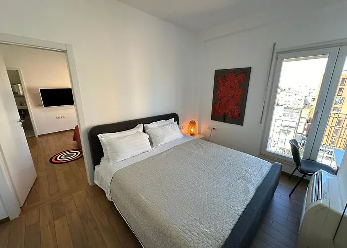 アパート Downtown ティラナ